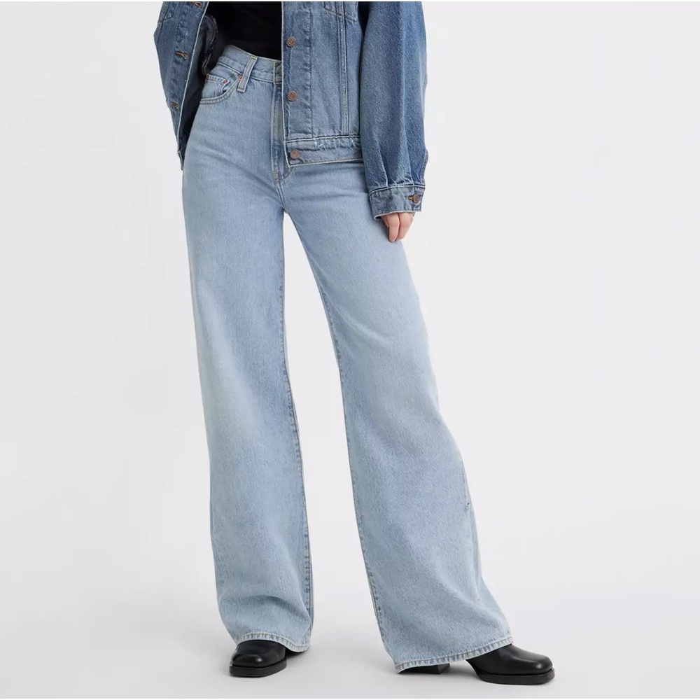 Levi’s Ribcage Wide Leg Jean